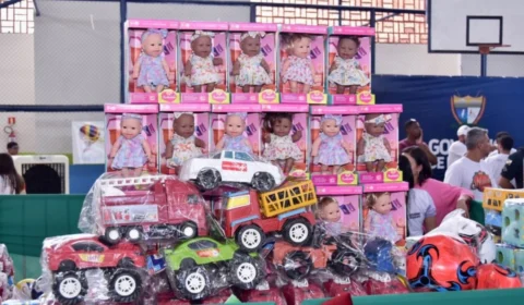 Crianças receberão presentes de Natal em escolas de Boa Vista; veja datas