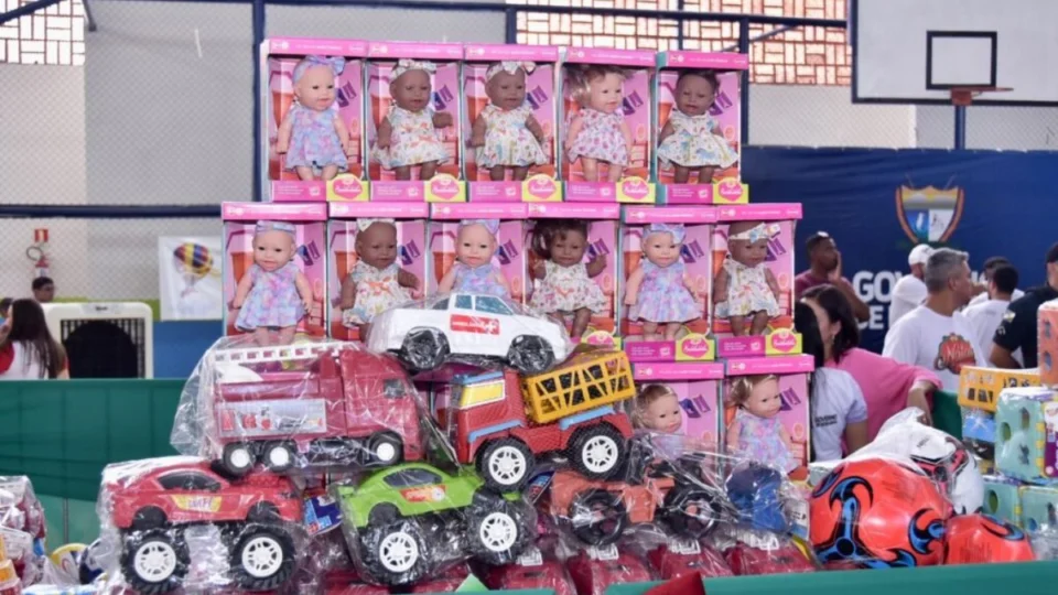 Crianças receberão presentes de Natal em escolas de Boa Vista; veja datas