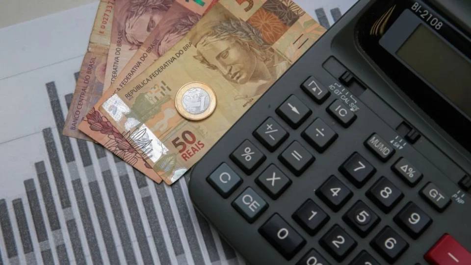 Como se preparar financeiramente para 2025? Confira dicas!