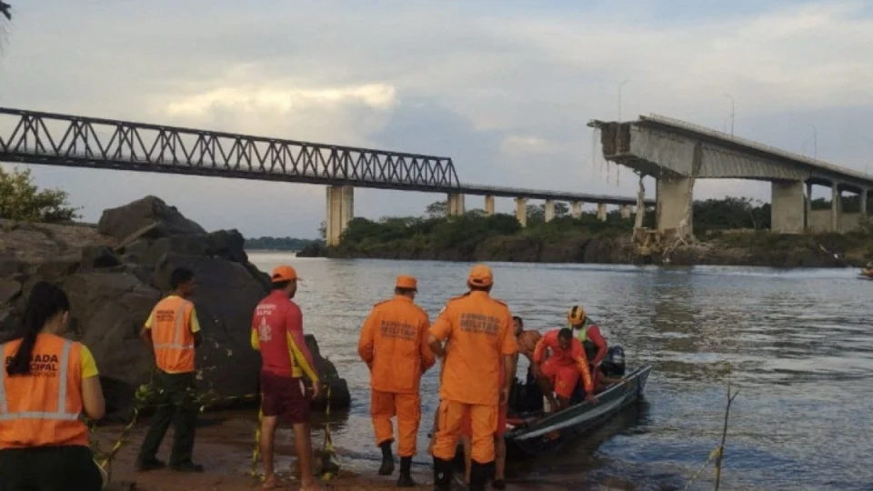 Ponte do estreito: corpo de jovem é encontrado após queda de ponte no Tocantins; veja vídeos