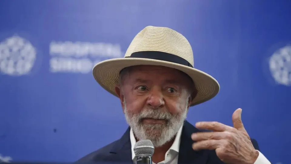 Lula critica juros altos e reforça compromisso fiscal