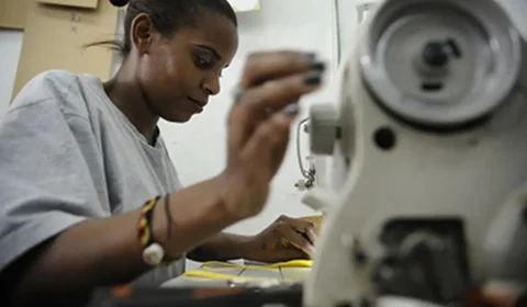 Brasil tem recorde no volume de serviços com alta de 1,1%
