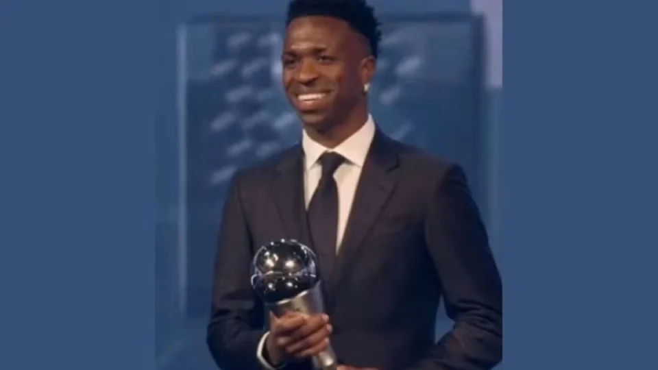 Vini Jr. é eleito o melhor jogador do mundo no FIFA The Best 2024