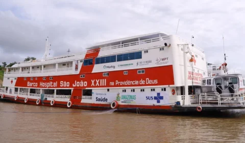Barco Hospital leva atendimento médico para comunidades do Amazonas; confira datas