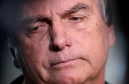 Bolsonaro sobre decisão de Moraes: ‘posso fugir agora, qualquer um pode’