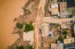 Governo envia equipe à Bolívia para negociar construção de muros no Rio Acre; entenda