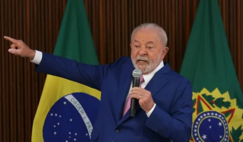 Lula exonera 10 ministros para eleições do Congresso; veja quem são 