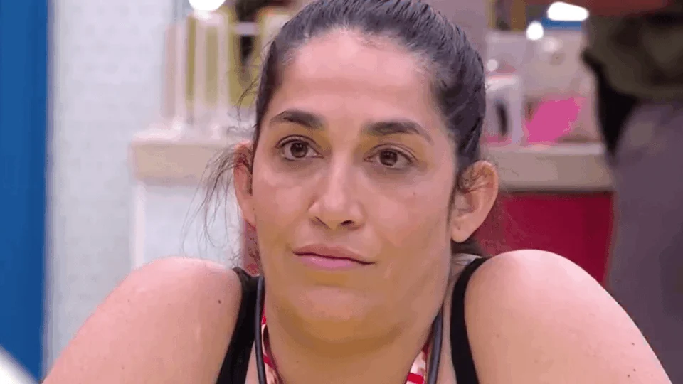 BBB 25: Daniele Hypolito desabafa e diz que já bebeu água de privada em competição