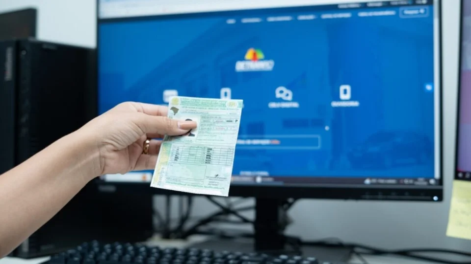 EAR na CNH em Rondônia: saiba como incluir atividade remunerada