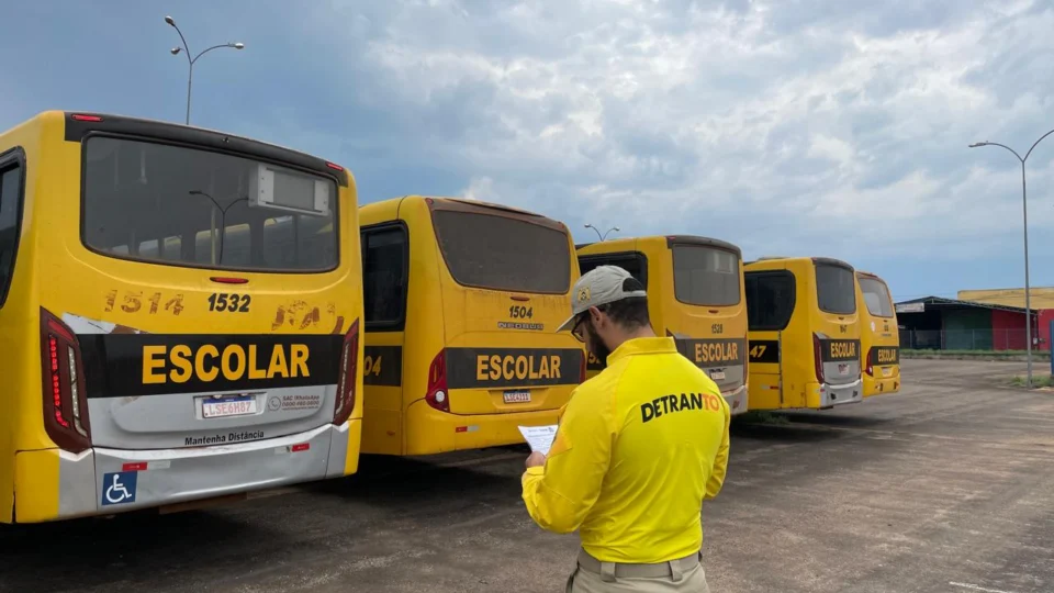 Detran/TO começa inspeção dos veículos escolares