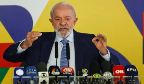 Lula se pronuncia sobre alta do preço dos alimentos e reajuste do diesel