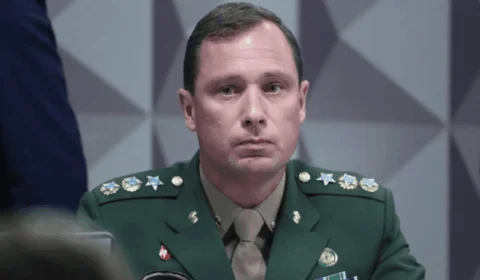 Delação de Mauro Cid indica incentivo de Michelle e Eduardo para Bolsonaro dar golpe