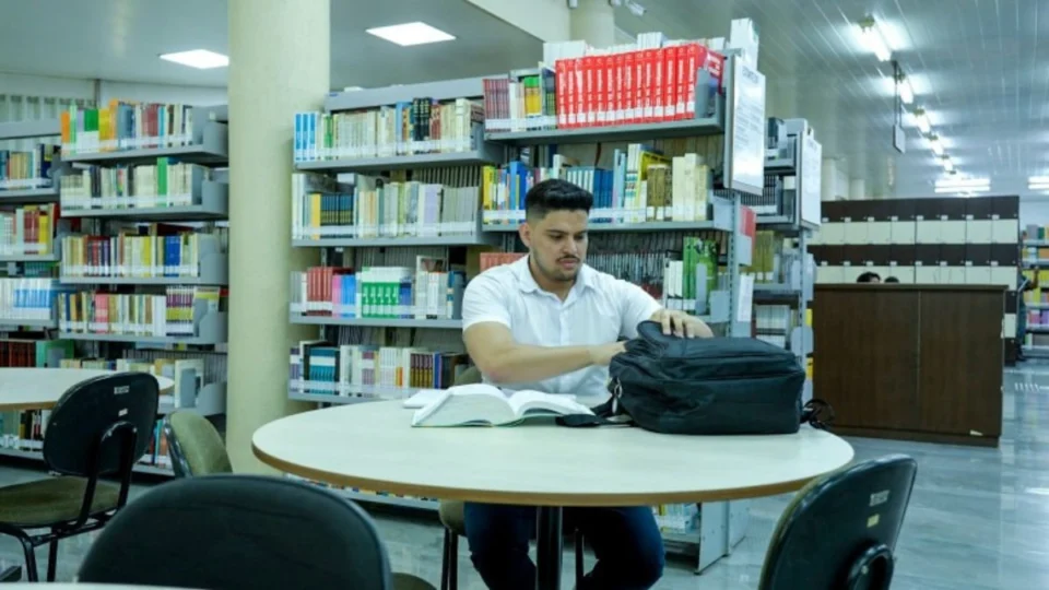 Saiba como se inscrever no processo seletivo do programa Faculdade da Prefeitura em Porto Velho