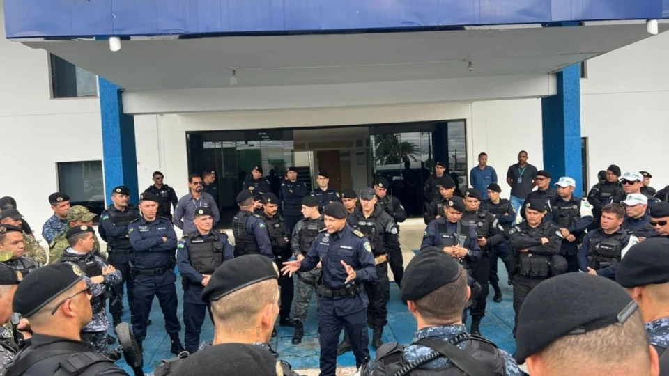 Reforço policial do AM é enviado a Rondônia para combater ataques criminosos