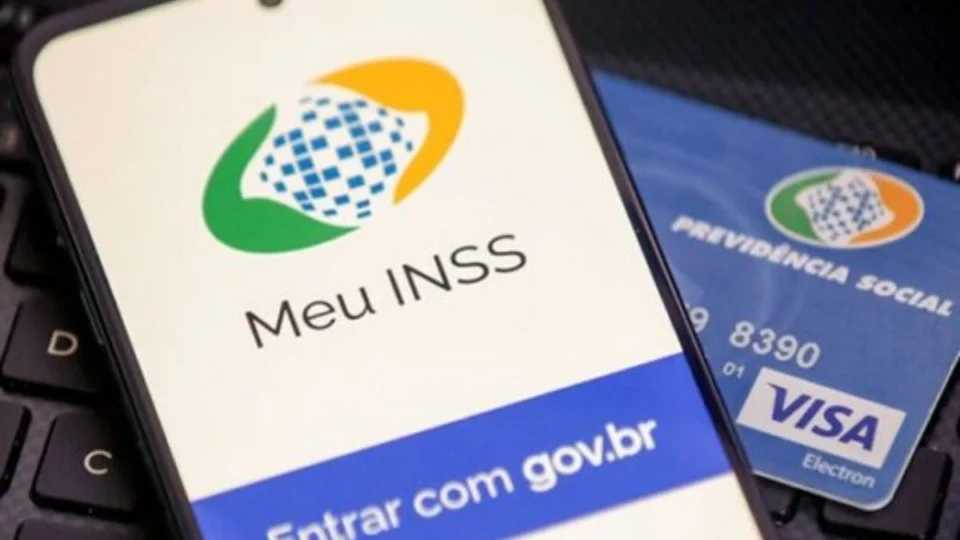 Governo faz anúncio para aposentados do INSS; veja mudança
