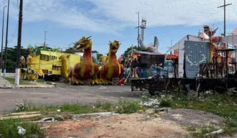 MP apura lixo deixado por escolas de samba ao lado do Sambódromo de Manaus após o Carnaval