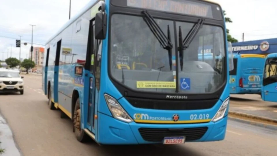 Transporte coletivo volta a circular com restrições em Porto Velho após ataques