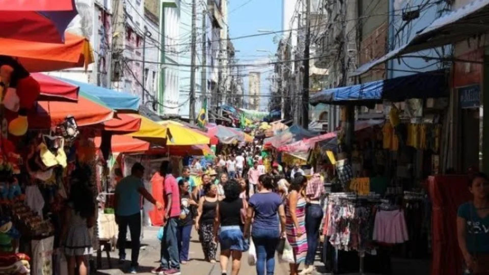 Manaus registra aumento de 35% nas vendas de Natal em 2024