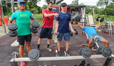 Academia ao ar livre no DF oferece aulas gratuitas para todos