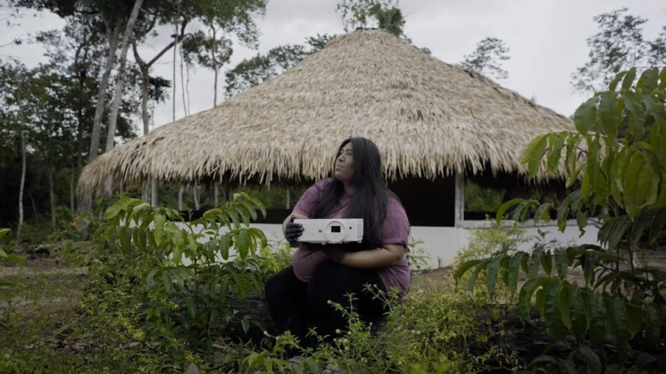 Em Manaus: aldeia Inhaã-bé inaugura 1ª sala de cinema indígena do Brasil