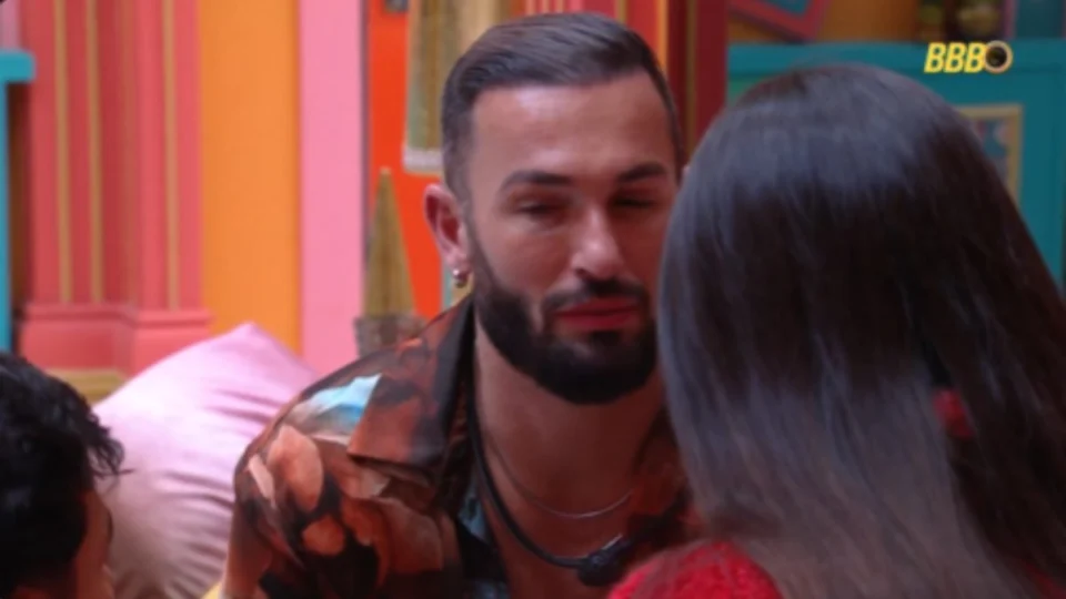 Clima tenso! Diego Hypolito avalia desistir do BBB 25 por conta de fobia