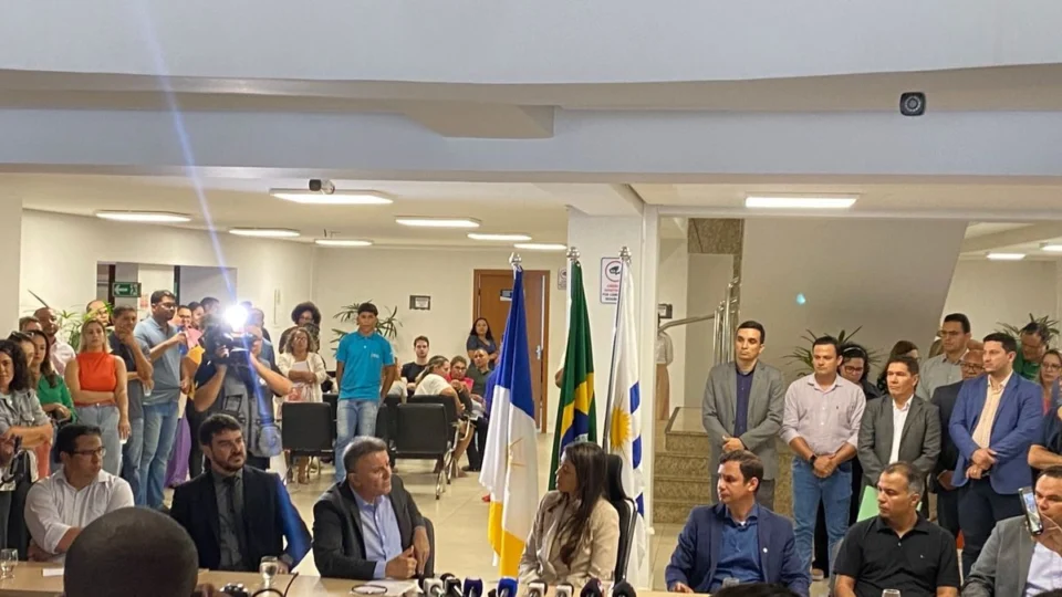 Disputa do concurso da educação: prefeito Eduardo Siqueira convocará aprovados