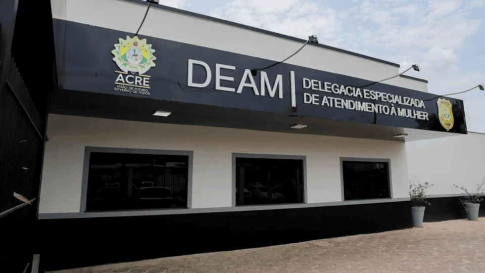 Homem é preso em flagrante suspeito de estupro e agressão à babá em Rio Branco