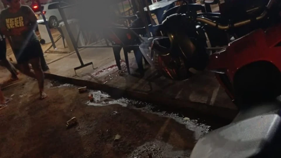 Jovem morre após ser atingido por disparos de arma de fogo em distribuidora de bebidas em Palmas