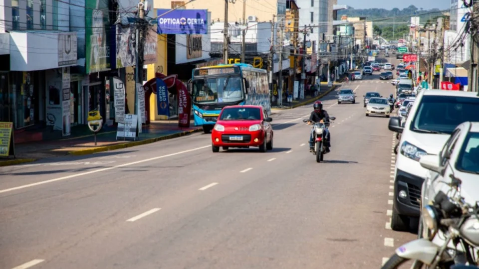 Faixa exclusiva de ônibus será removida de avenida em Porto Velho; saiba quando