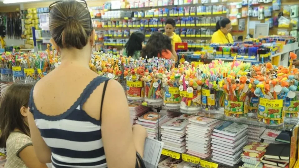 Dicas para evitar problemas ao comprar material escolar