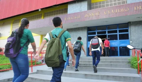 Matrículas nas escolas 2025: transferência de alunos inicia hoje (13) no Amazonas