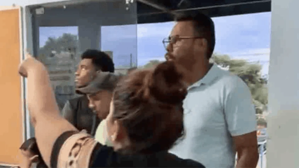 Vídeo mostra funcionários de postinho tentando impedir fiscalização de vereador em Porto Velho