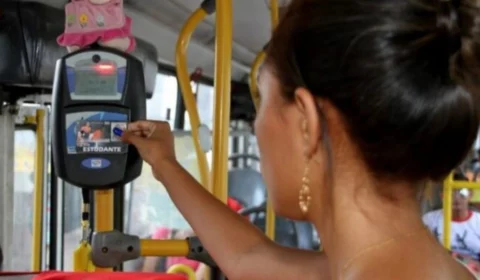 Valor da passagem de ônibus em Manaus vai subir para R$ 5, anuncia prefeito