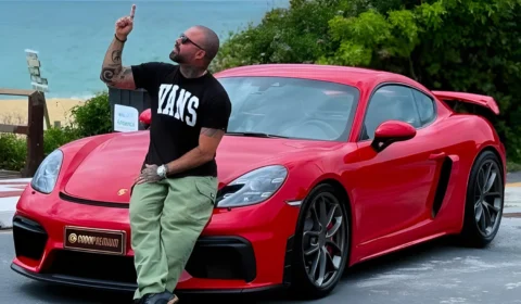 Influenciador morre após aplicação de anestesia geral para fazer tatuagem