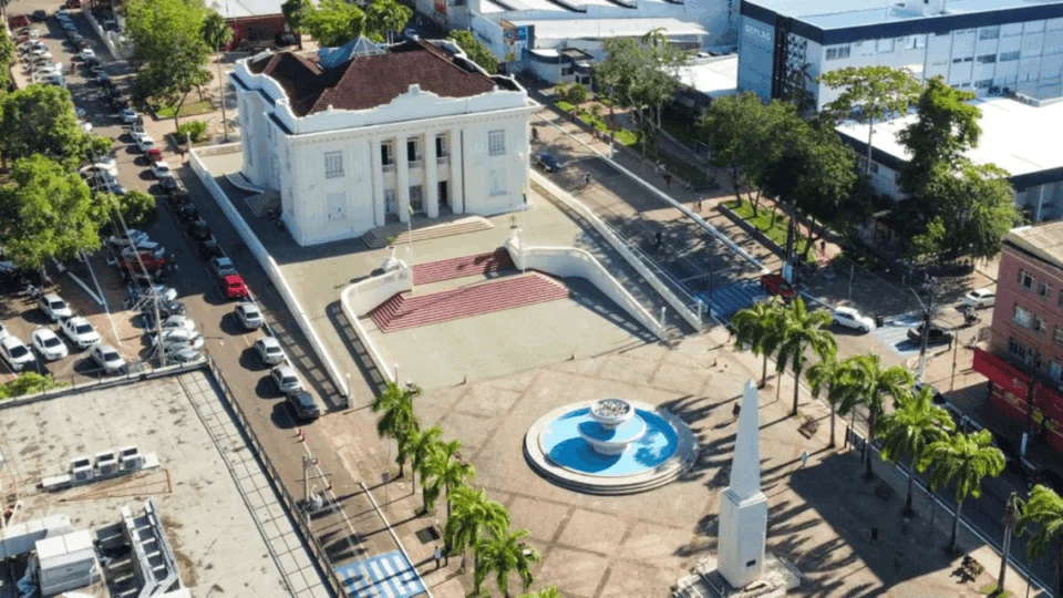 Veja o que abre e fecha em Rio Branco durante a véspera e o feriado de Natal