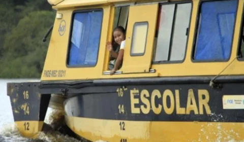 Acre recebe ajuda milionária para transporte escolar aquaviário; entenda