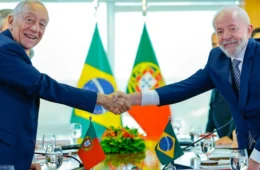 Lula faz reunião bilateral com presidente de Portugal no Palácio do Planalto