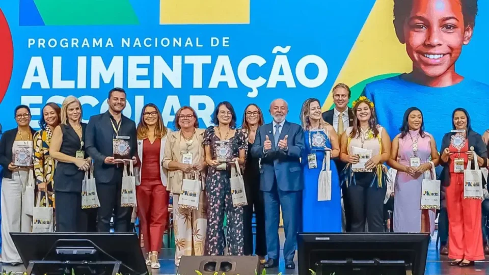 Ultraprocessados na merenda: por que a redução para 15% é um avanço para a saúde dos estudantes?