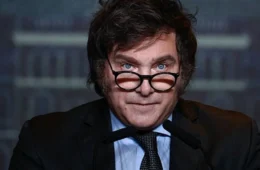 Argentina anuncia saída da OMS; especialista alerta para riscos à saúde do país