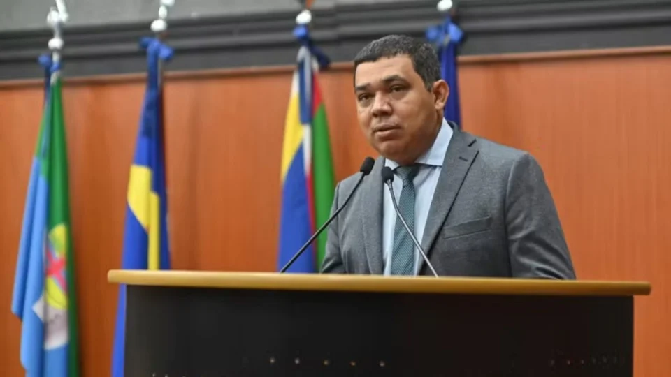 Corrupção? Presidente da Ale-RR acusa secretária de cobrar propina e diz que ‘governador sabe’