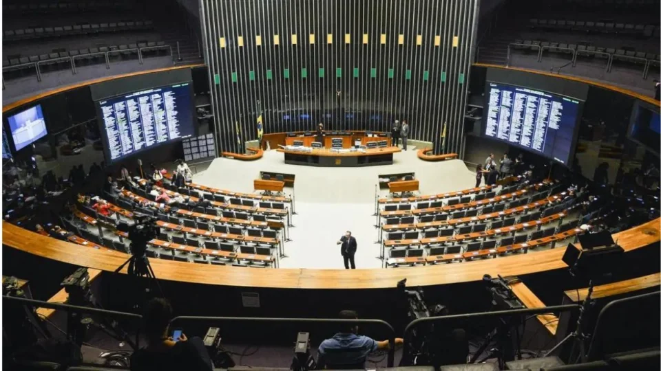 De supersalários à causa animal: Saiba quais as prioridades dos líderes partidários na Câmara