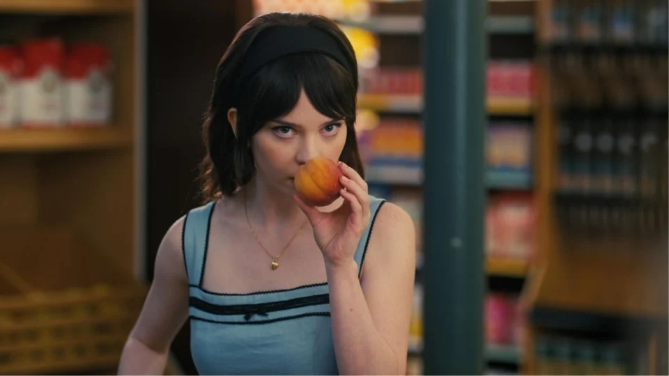 Opinião: ‘A Acompanhante Perfeita’ e o terror de um relacionamento