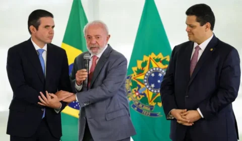Davi Alcolumbre e Hugo Motta: o que a nova liderança no Congresso significa para o Amazonas?