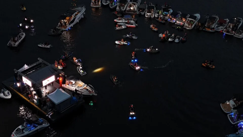 Festa no rio Negro conquista Manaus e terá segunda edição; veja imagens