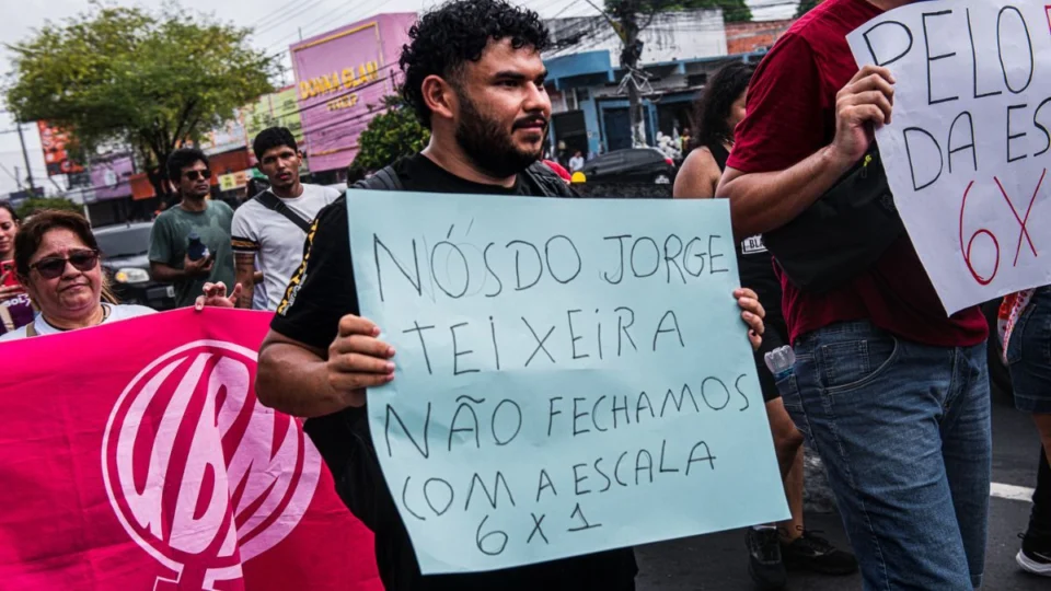 Fim da escala 6×1: quem do Amazonas assinou a PEC? Veja lista