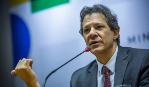 Haddad: safra recorde, salário mínimo e dólar podem ajudar a reduzir preço dos alimentos