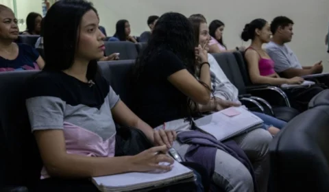 MEC triplica número de cursinhos preparatórios; veja como participar