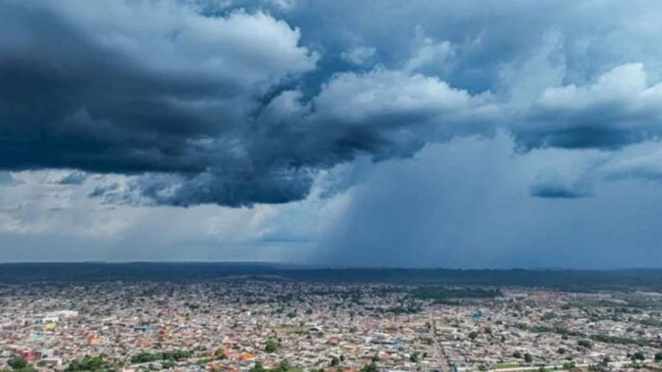 Em 24 horas, chove o equivalente a sete dias em Porto Velho, diz prefeito