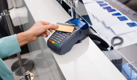 Pagamento por aproximação movimenta R$ 1,5 trilhão em 2024