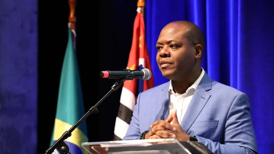 Silvio Almeida: inquérito contra ex-ministro de Direitos Humanos é prorrogado; veja acusações